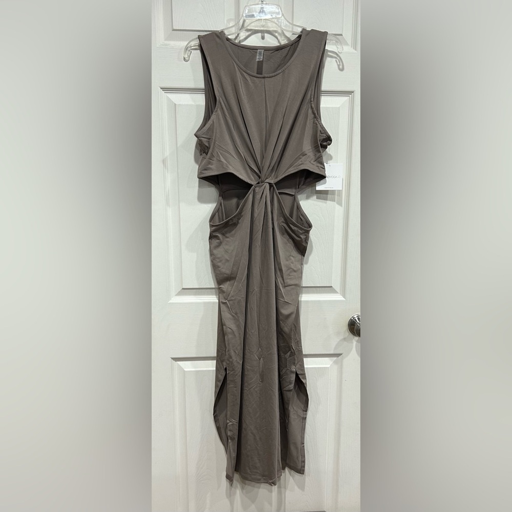 Beyond Yoga Women's XL Around The World Front Twist Dress Birch NWT Stretch Grey